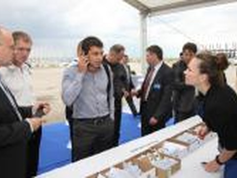 Guardian: Открытие стекольного завода в Ростове-на-Дону