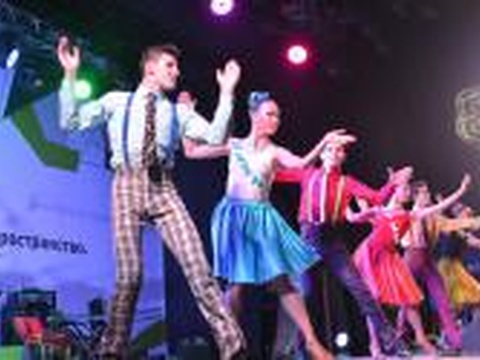 Корпоратив: Сквозь время и пространство